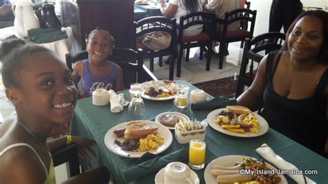 cheap gayle hotels